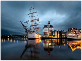 Poszterek 135x100 Vitorláshajó a kikötőben éjszaka