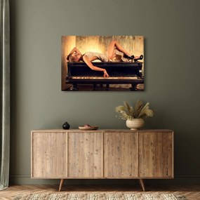 Kép - nő a zongoránál (90x60 cm)