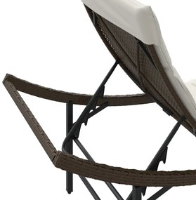 2 db barna polyrattan napozóágy párnával