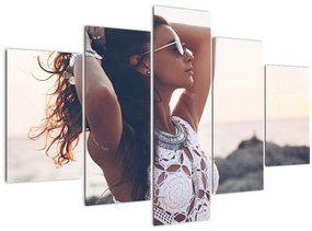 Egy nő képe a tengerparton (150x105 cm)