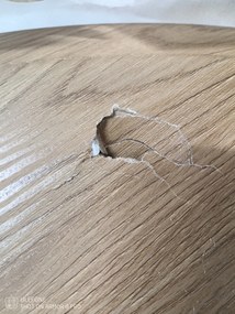 AKCIÓ Tölgy étkezőasztal fekete lábakkal TETIS 100x100 II. osztály