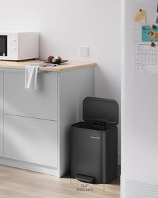 Konyhai pedálos szemetes, 20 literes acél kuka, tintafekete