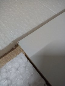 AKCIÓ Fehér étkezőasztal sonoma tölgy mintázatú asztallappal MADO 120x80 II. osztály
