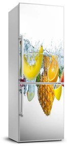 Hűtőre ragasztható matrica Gyümölcsök víz alatt FridgeStick-70x190-f-77771645