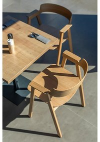 Natúr színű tölgyfa karfás étkezőszék Flip – Gazzda