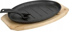 Öntöttvas grill serpenyő a deszkán