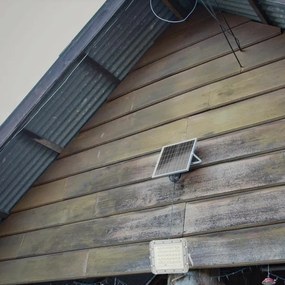 LED Kültéri napelemes reflektor LED/6W/3,2V IP65 6400K fehér + távirányító