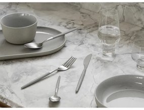 Világosszürke-ezüstszínű rozsdamentes acél evőeszköz készlet 16 db-os Maxime – Blomus