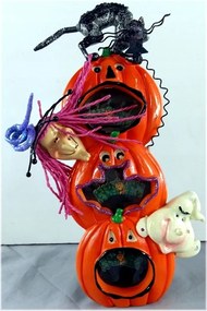 Kerámia képkeret 3 képhez, 5x5 cm, „Halloween” motívum, 24x10 cm.