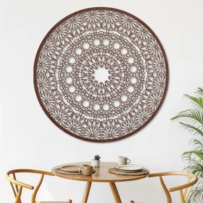 Fából készült mandala a falon | POIET
