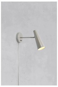 Szürkésbézs konnektorhoz csatlakoztatható fali lámpa Peak – Markslöjd