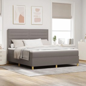 Boxspring Ăgy Matraccal BĂ©zs Szuper KirĂĄlynak
