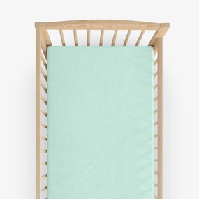 Goldea nem áteresztő frottír matracvédő kiságyba - mentol színű 70 x 140 cm