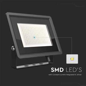 LED Kültéri reflektor LED/200W/230V 6500K IP65 fekete