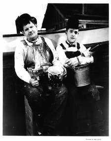 Fotográfia Oliver Hardy And Stan Laurel In 'Towed In A Hole', Archive Photos