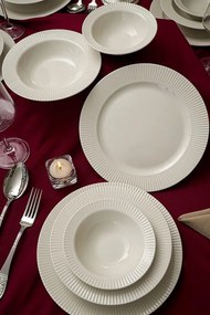 18 részes porcelán étkészlet