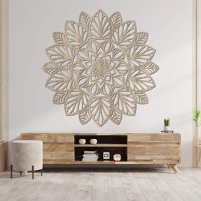 Fából készült mandala a falon | LÓTUSZ