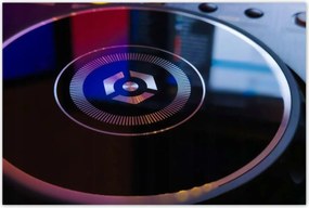Plakátok 120x80 Közeli kép a Dj lemezjátszójáról