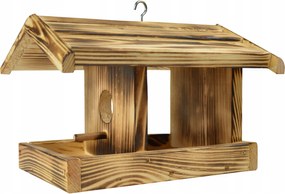 Fából készült Mókus Madáretető