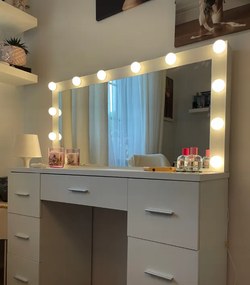 Nagy öltözőasztal fehér, világítással 80 x 40 x 110cm