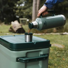 Stanley Thermosz Legendary Classic 2,3 lHammertone zöld, 2,3 l