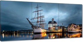 Képek 210x100 Vitorláshajó a kikötőben éjszaka