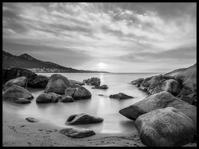 Poszter 60x90 fekete-fehér tenger kövek homok