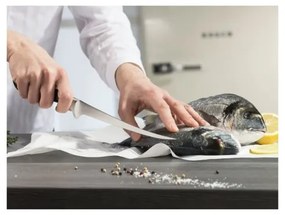 Wüsthof - Konyhakés csontozáshoz CLASSIC 18 cm fekete