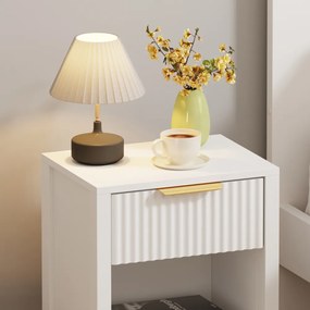 Éjjeliszekrény, fehér, TOBI