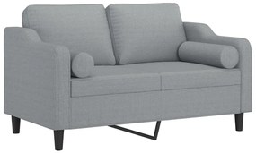 2 személyes világosszürke szövet kanapé díszpárnákkal 120 cm