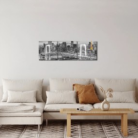 Kép - A nagyváros a sárga toronnyal (órával) (90x30 cm)