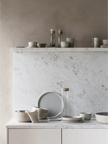 Világosszürke szervírozó kerámia tányér Sablo L – Blomus