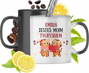 Mágikus bögre Emilia számára fekete matt nyomott mintával 330ml