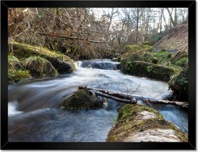 Poszterek keretben 40x30 Okos hegyi folyó sziklák és növények között