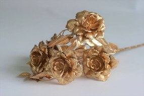 Arany mű rózsa, levelekkel 56cm
