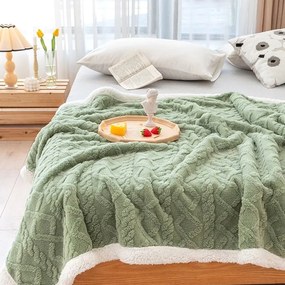 Meleg bárány takaró Homa KOBELA GREEN