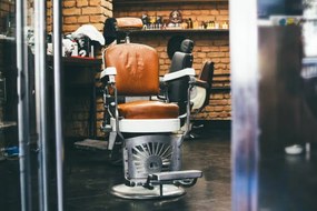 Fotográfia Stylish Vintage Barber Chair In brick, stefanamer