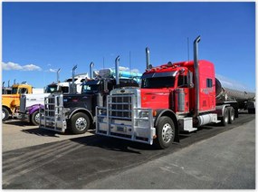 Poszterek 135x100 Amerikai teherautĂłk