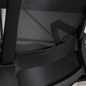 Étkezőszék Fekete Színben. TAMMY