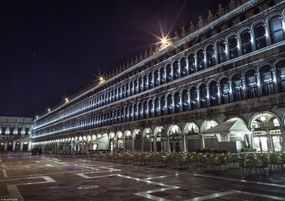 Poszter 29,7x21cm Utcai kávézó a Szent Márk téren, Assaf Frank