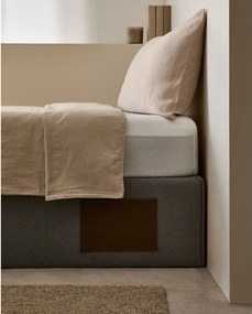 Fekete kárpitozott ágyneműtartós-ágytámla nélkül franciaágy 140x190 cm Matters – Kave Home