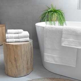 Goldea bambuszszálas törölköző és fürdőlepedő - hófehér 70 x 140 cm