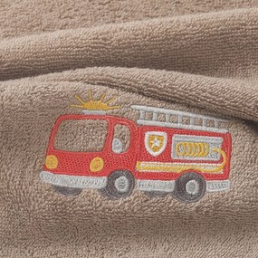 Goldea gyermek frottír törölköző - tűzoltóautó barnán 30 x 50 cm