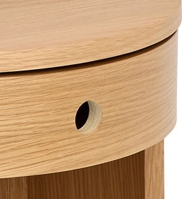 Világos natúr színű éjjeliszekrény tölgyfa dekorral Paron – Actona