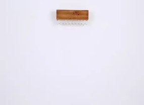 Globo 15554W Falilámpa fekete fém váz, barna fa test, opál akril búra, benne akril-kristály dekorral. SZxM:370x170, AL:110, inkl. 1xLED 12W 230V, 430lm 3000K