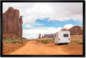 Poszterek keretben 60x40 Lakókocsi a sivatag lejtőjén