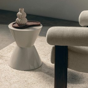 Bézs design fotel KOKEI ALIA, dió dekoráció