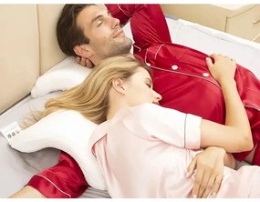 Ergonómikus párna ív alakban formázva