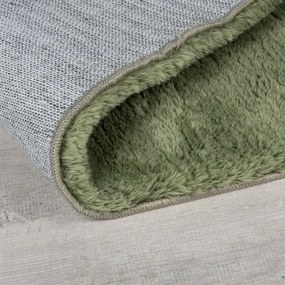 Sötétzöld szintetikus szőrme szőnyeg 120x170 cm Faroe Wool Look Fur – Flair Rugs