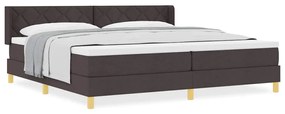 Boxrugós ágy matracmal Sötétbarna és fehér 200 x 200 cm Szövet